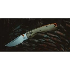 Couteau Benchmade Mini Taggedout G10 Vert -Opinel Magasin couteau benchmade mini taggedout g10 vert 4